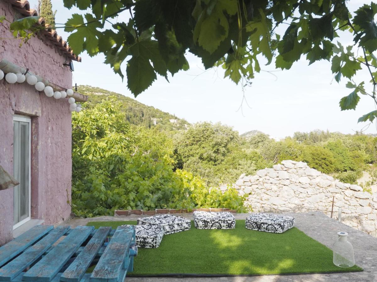 Vintage Stone-Built Country Cottage In Richea Kouloureika Bagian luar foto