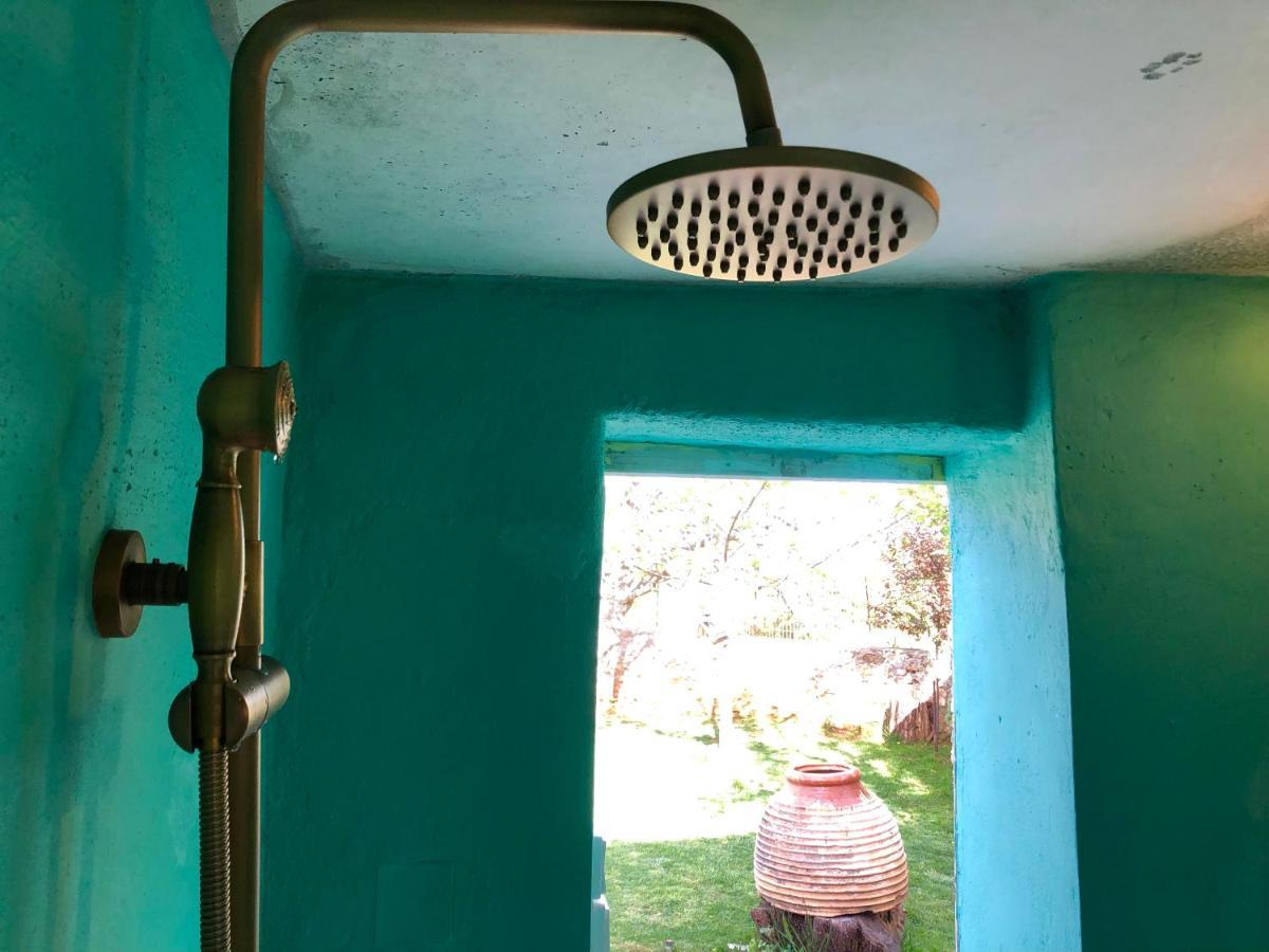 Vintage Stone-Built Country Cottage In Richea Kouloureika Bagian luar foto