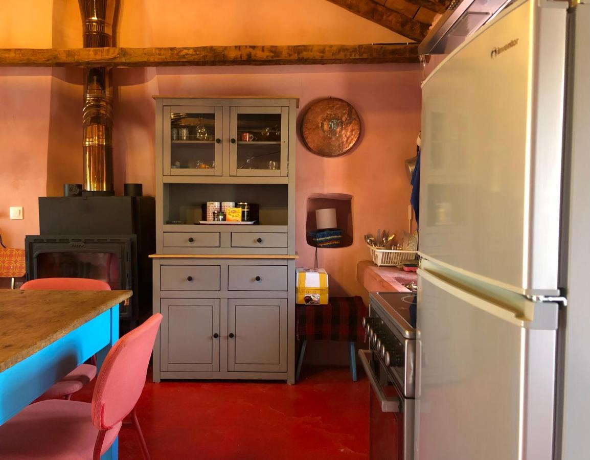 Vintage Stone-Built Country Cottage In Richea Kouloureika Bagian luar foto