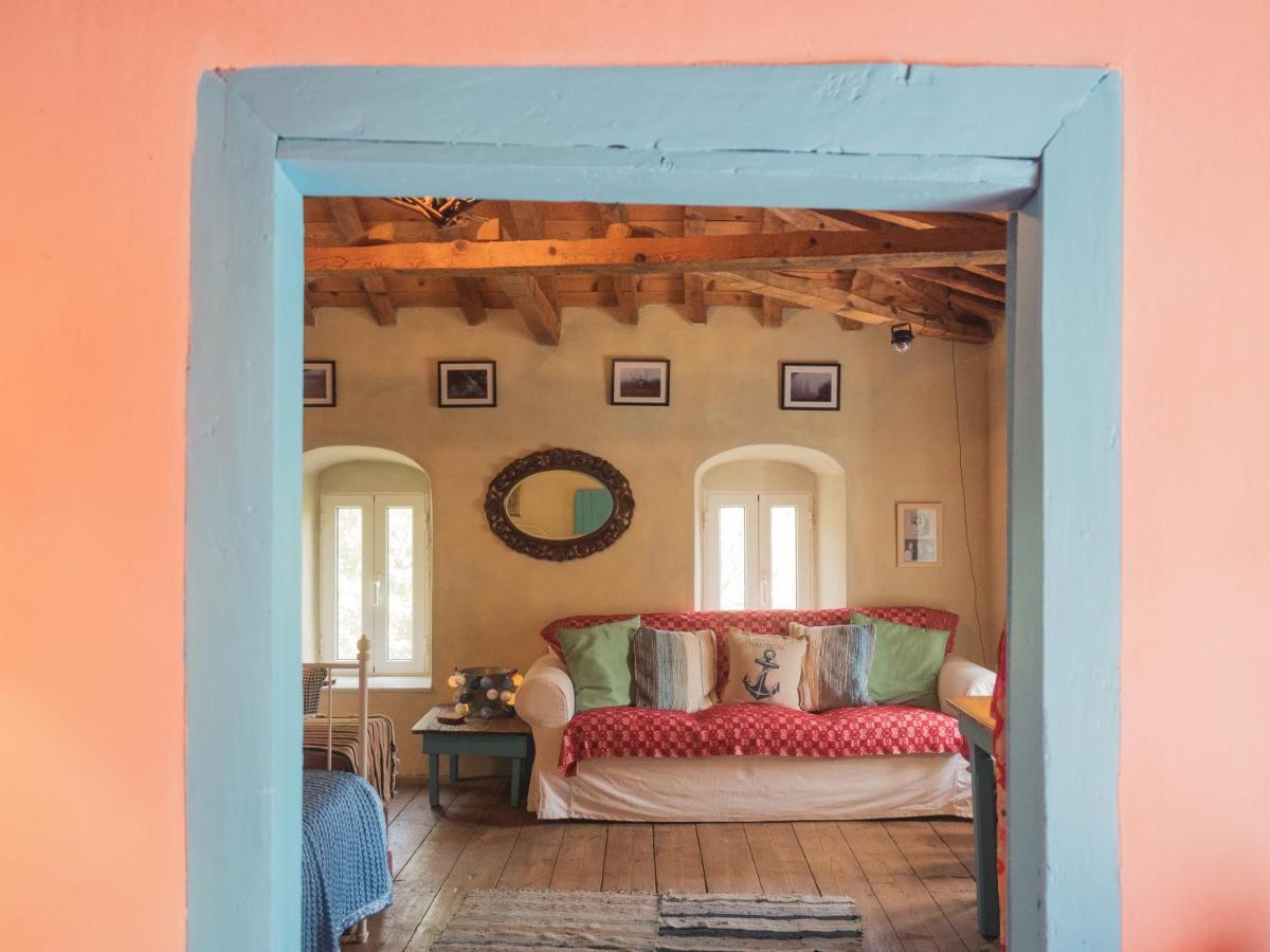 Vintage Stone-Built Country Cottage In Richea Kouloureika Bagian luar foto
