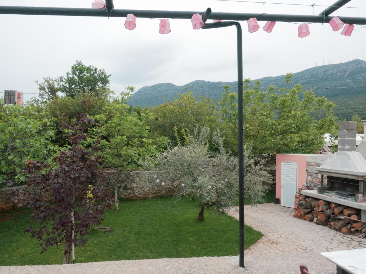 Vintage Stone-Built Country Cottage In Richea Kouloureika Bagian luar foto