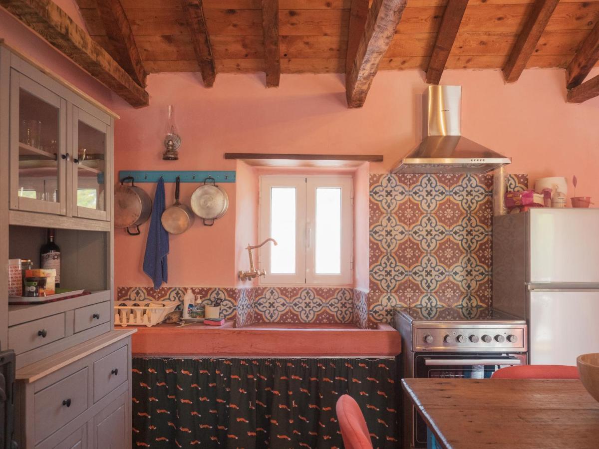 Vintage Stone-Built Country Cottage In Richea Kouloureika Bagian luar foto